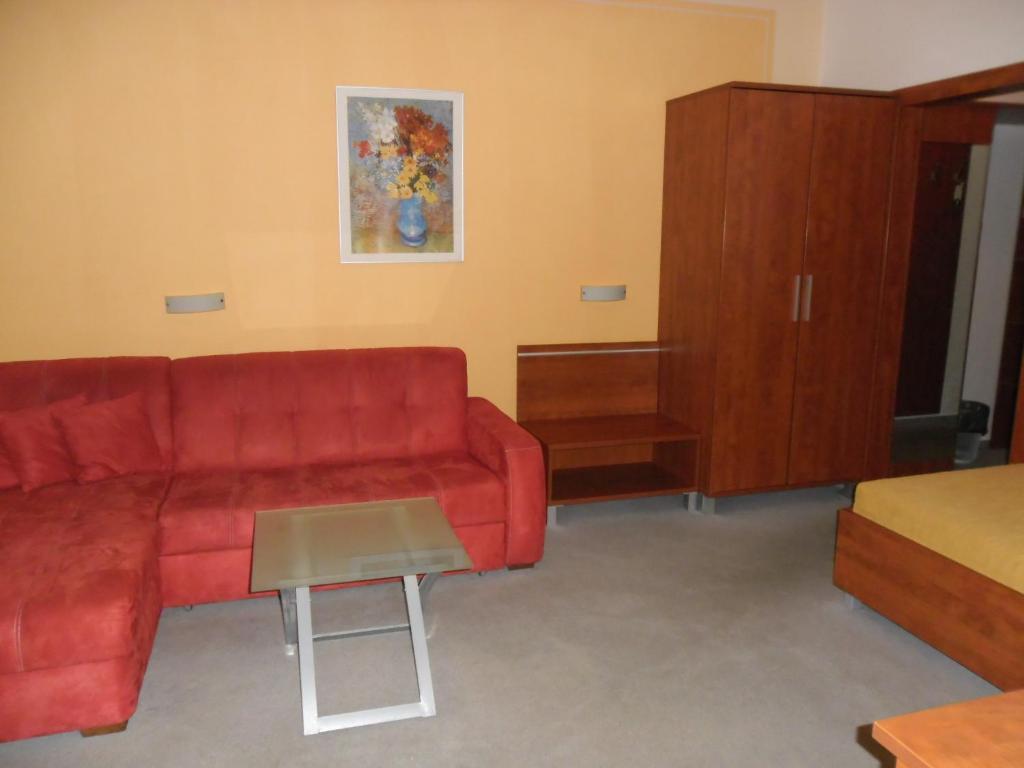 Red Deer Hotel Brezno Eksteriør billede